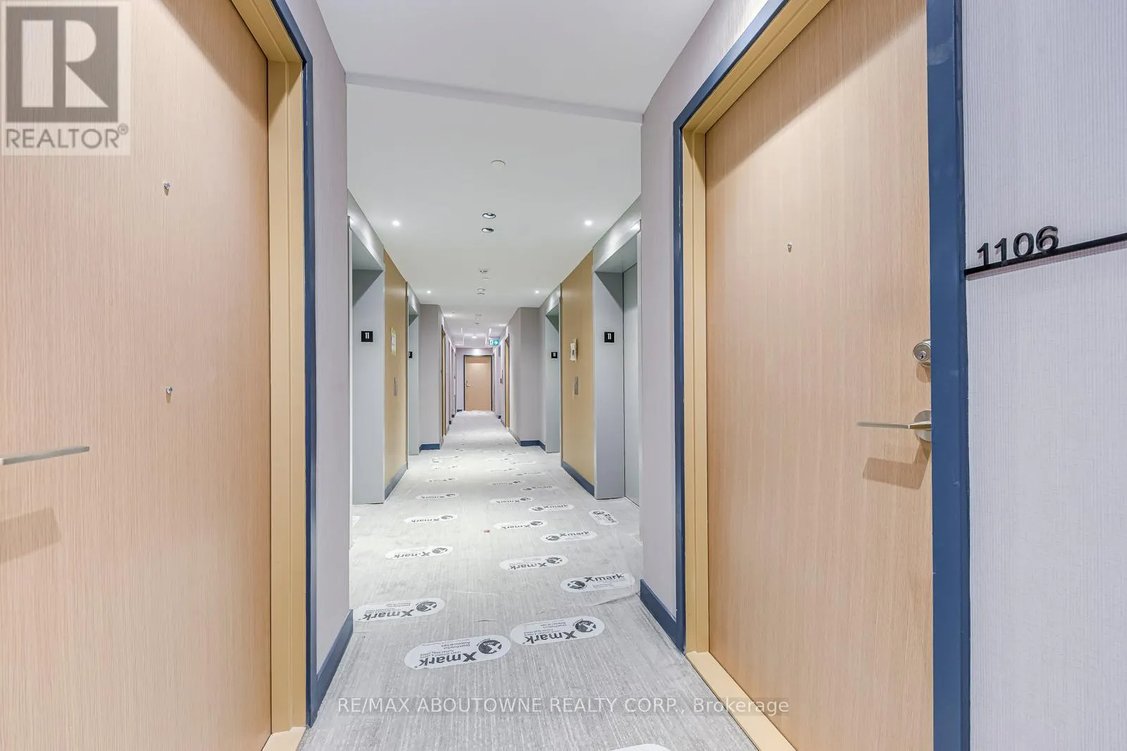 1106 - 395 SQUARE ONE DRIVE