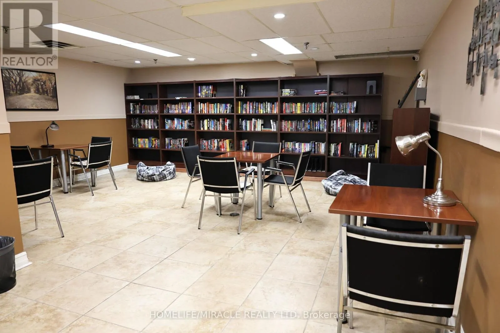 1404 - 5 LISA STREET