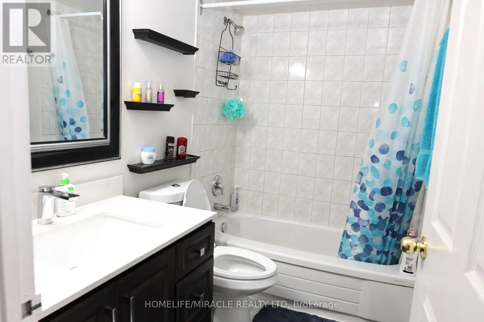 1404 - 5 LISA STREET