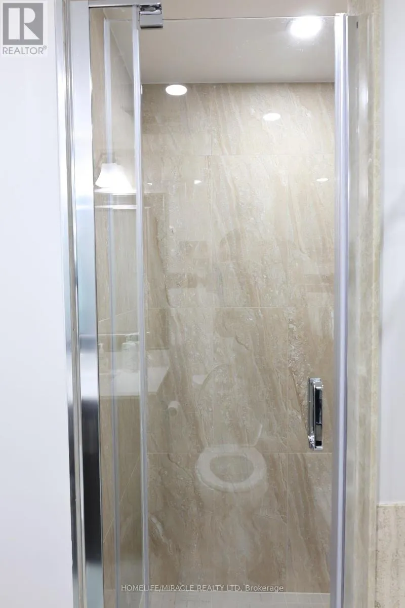 1404 - 5 LISA STREET