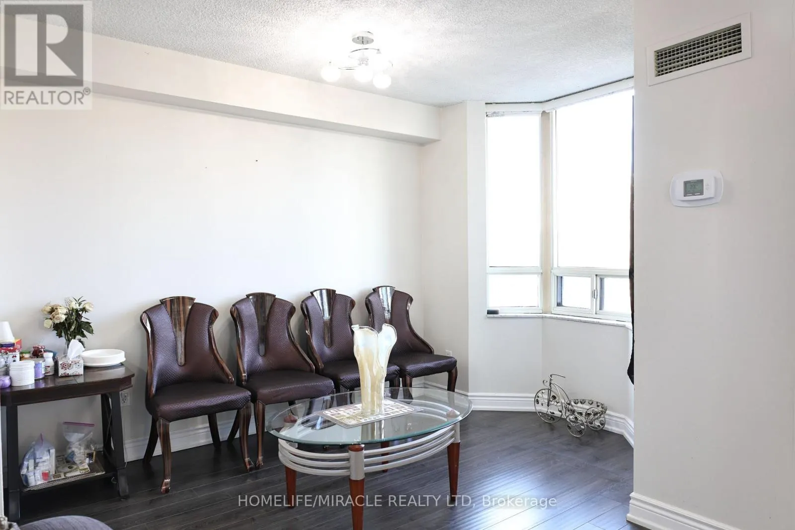 1404 - 5 LISA STREET