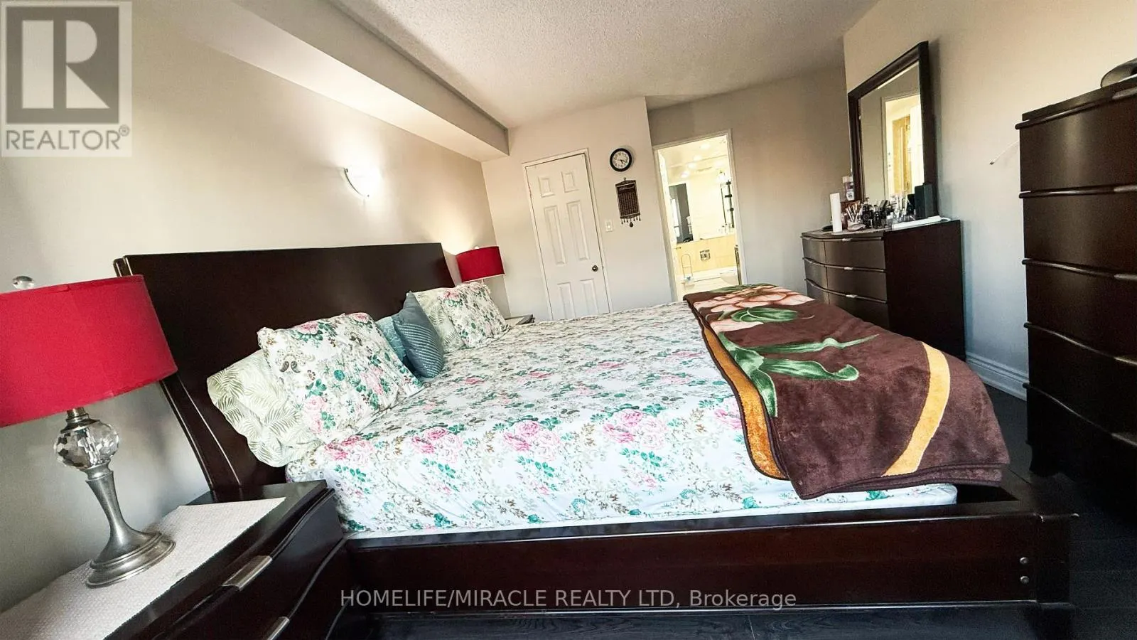 1404 - 5 LISA STREET