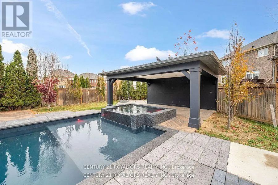 43 WISHING WELL CRESCENT