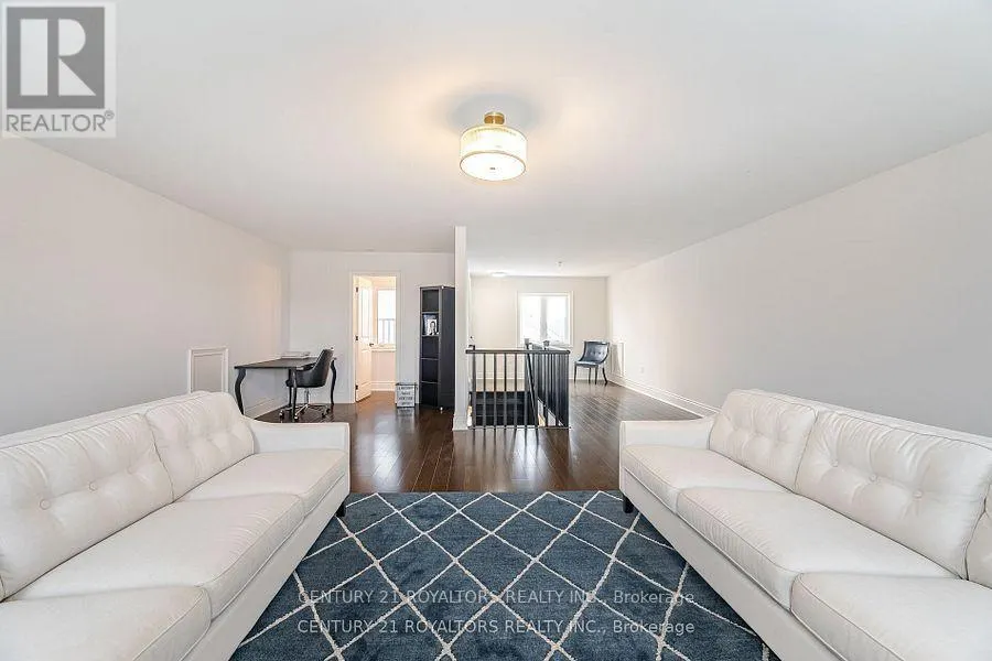 43 WISHING WELL CRESCENT