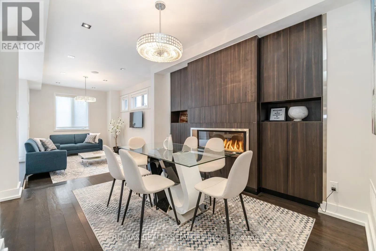 685 MONTBECK CRESCENT