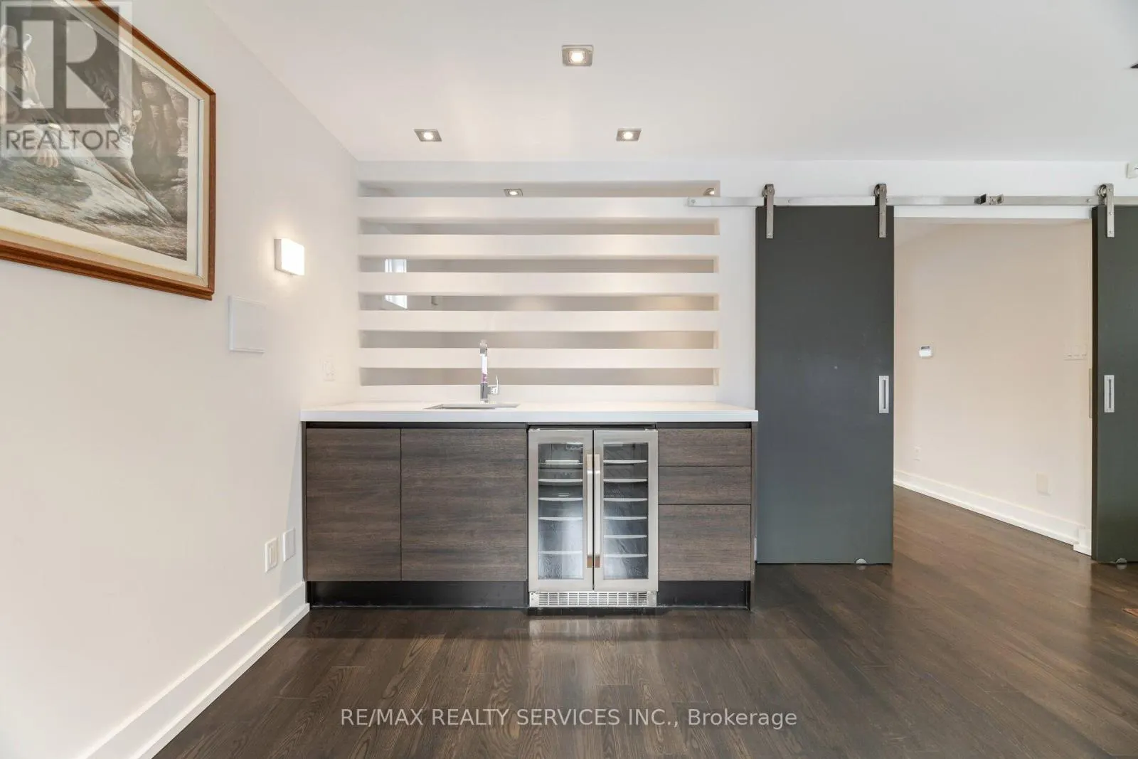 685 MONTBECK CRESCENT