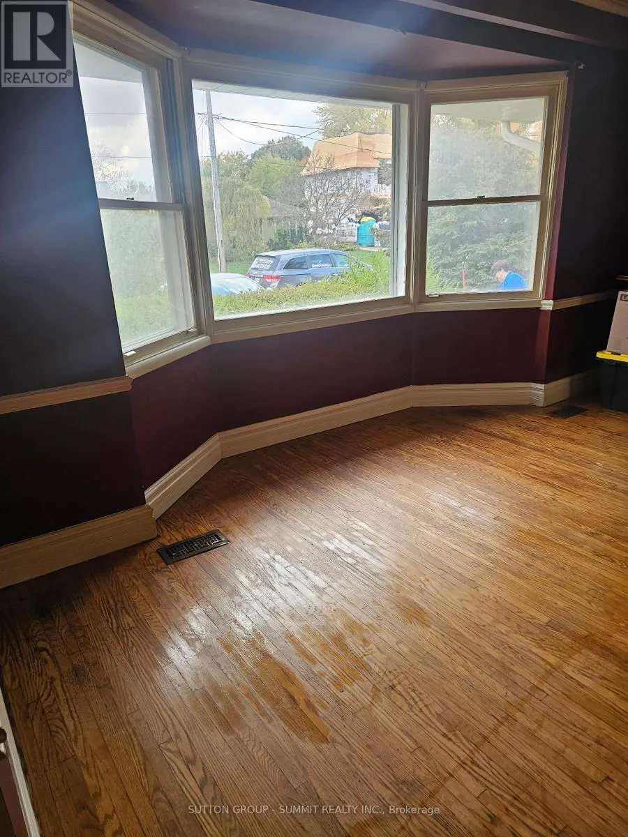 515 TRAFFORD CRESCENT