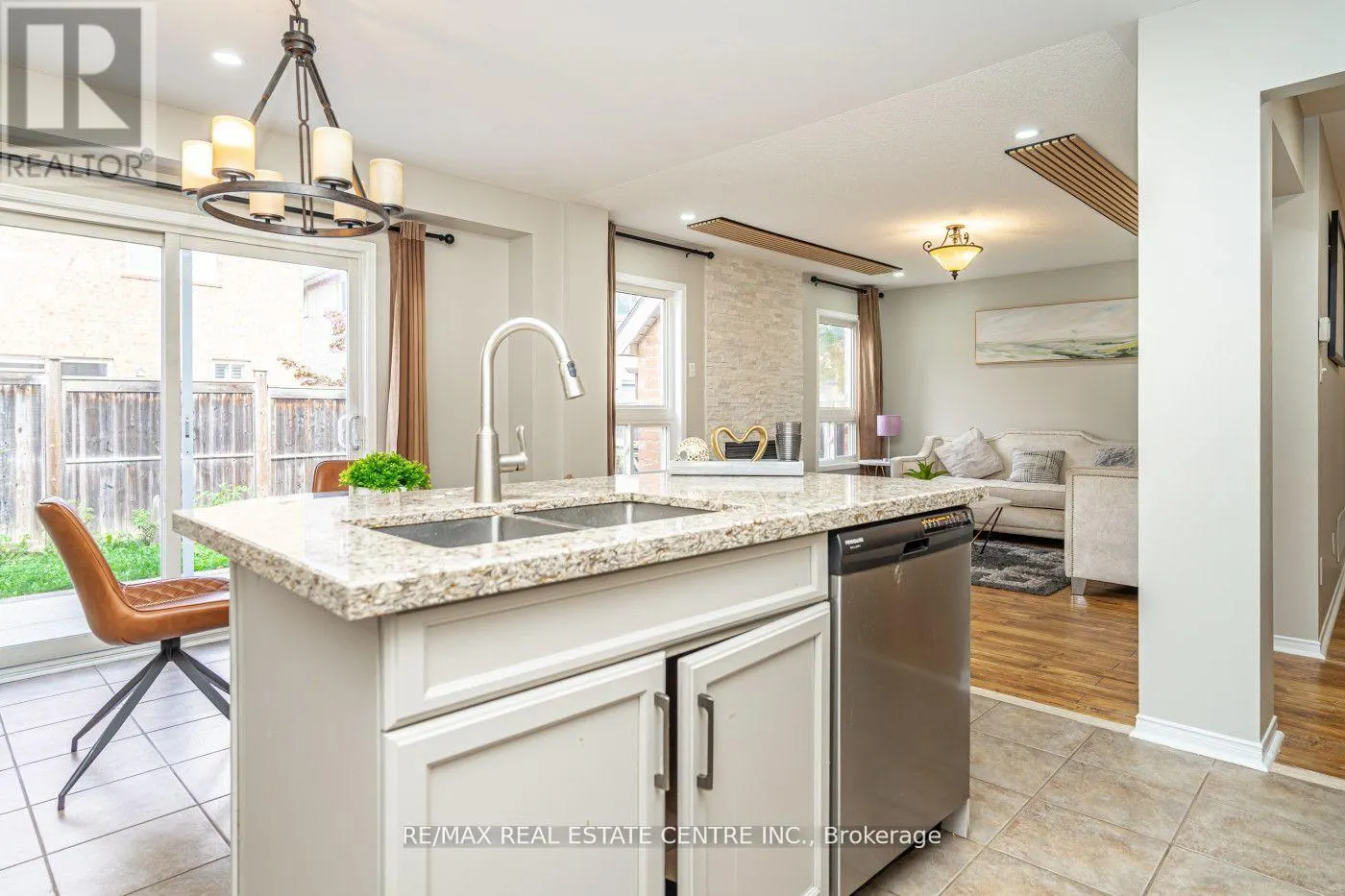 107 CROWN VICTORIA DRIVE