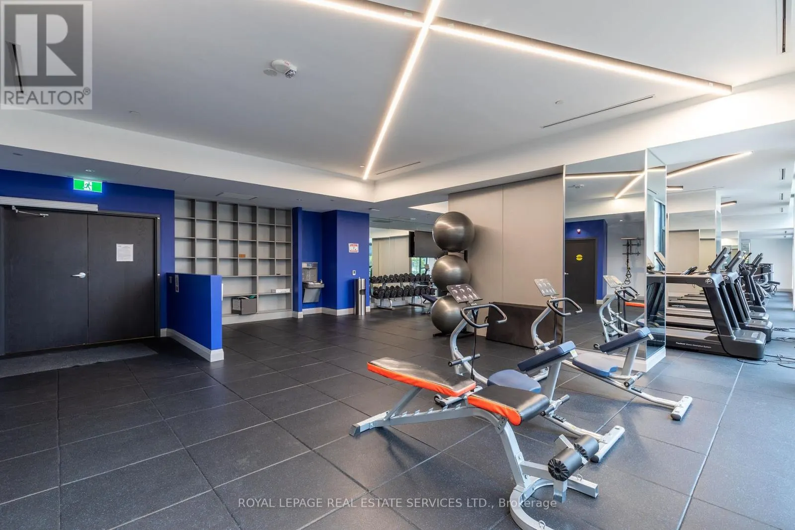 617 - 293 THE KINGSWAY