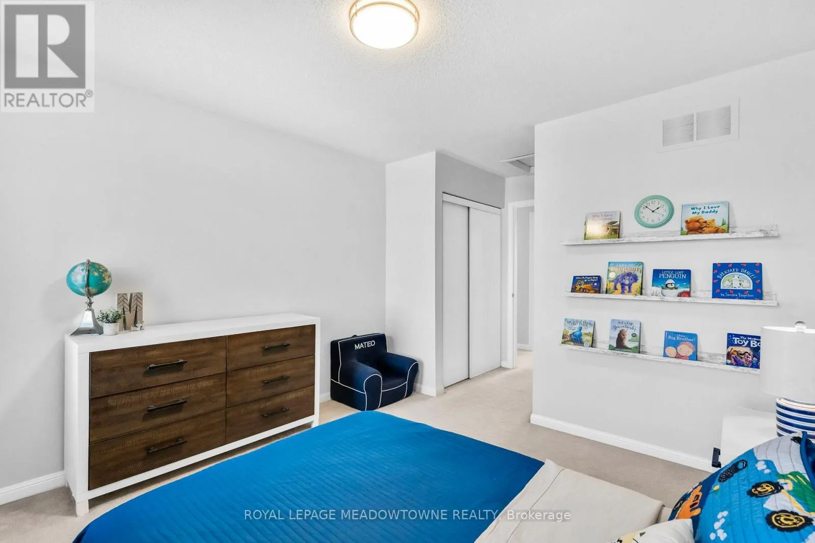 583 CAVERHILL CRESCENT