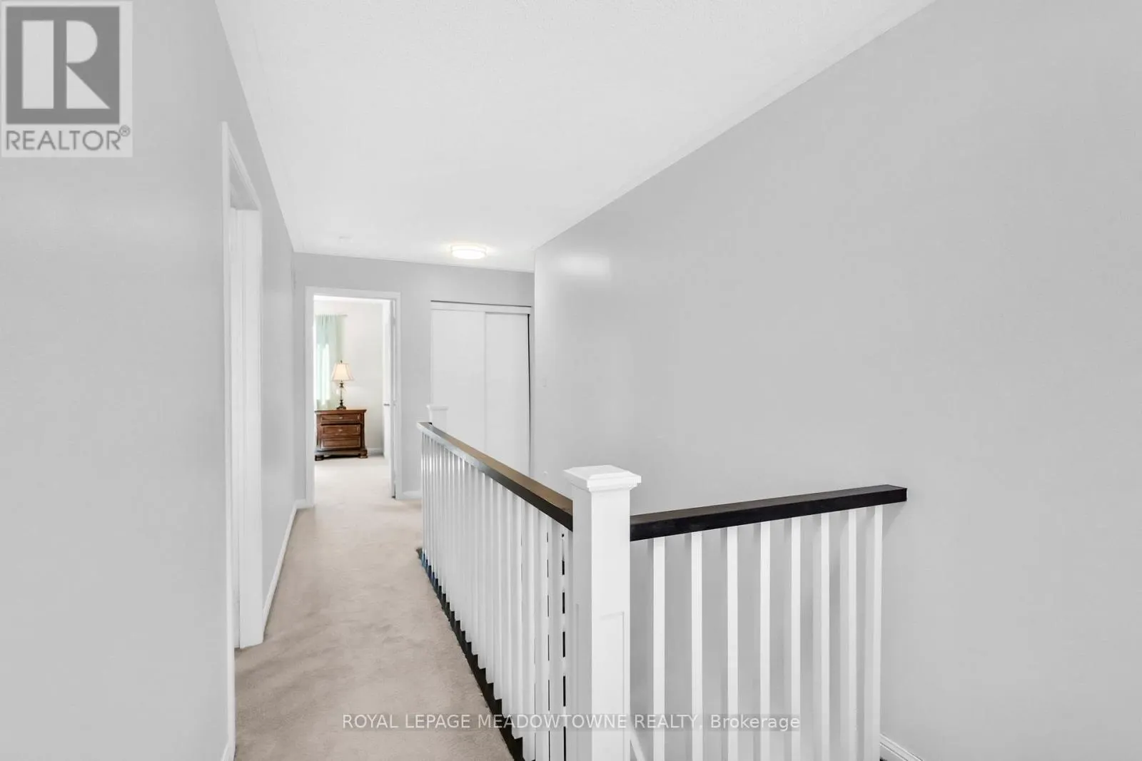 583 CAVERHILL CRESCENT