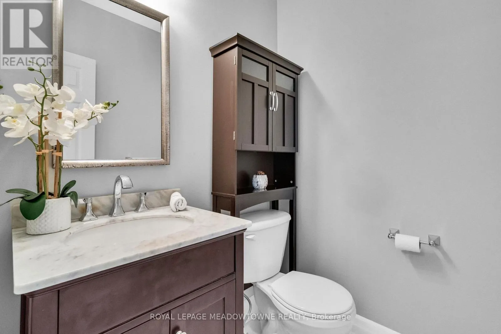 583 CAVERHILL CRESCENT