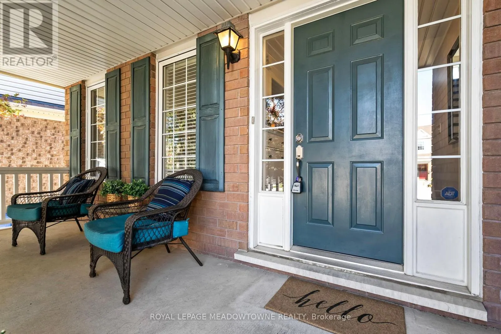 583 CAVERHILL CRESCENT