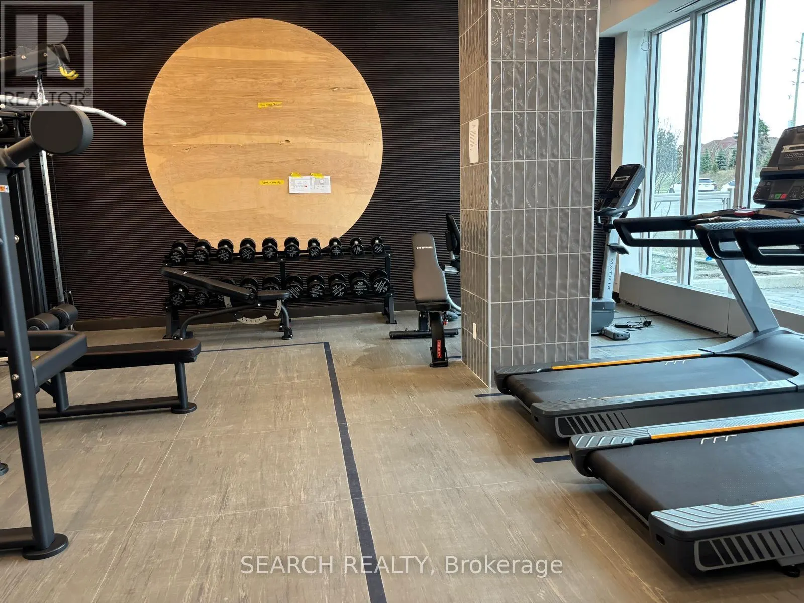 301 - 412 SILVER MAPLE ROAD