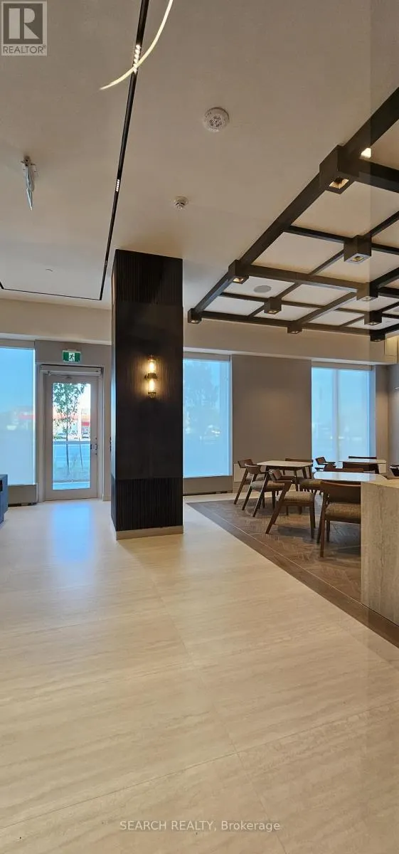 301 - 412 SILVER MAPLE ROAD