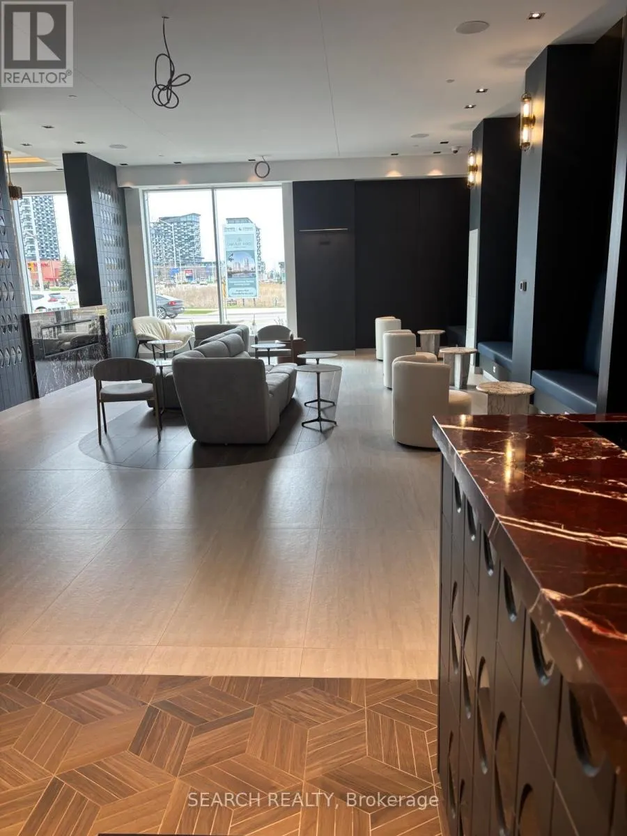 301 - 412 SILVER MAPLE ROAD