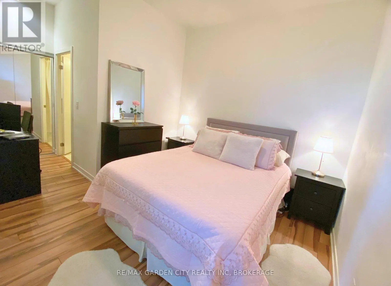 1402/PH2 - 5101 DUNDAS STREET W, #1402/PH2