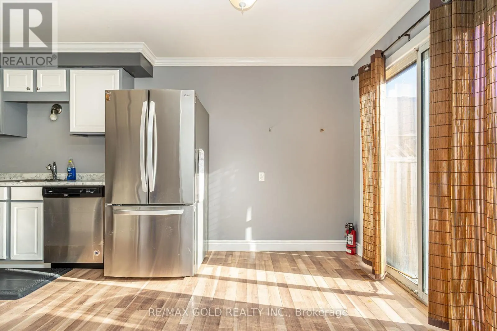 41 - 46 DEARBOURNE BOULEVARD