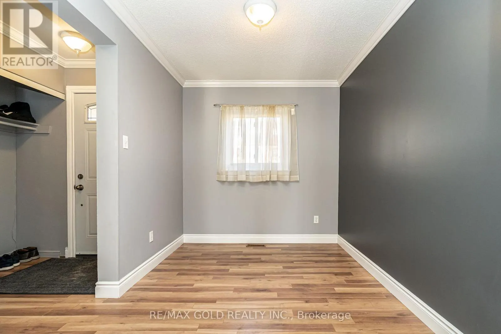 41 - 46 DEARBOURNE BOULEVARD