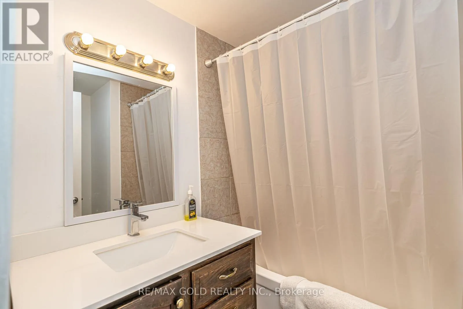 41 - 46 DEARBOURNE BOULEVARD