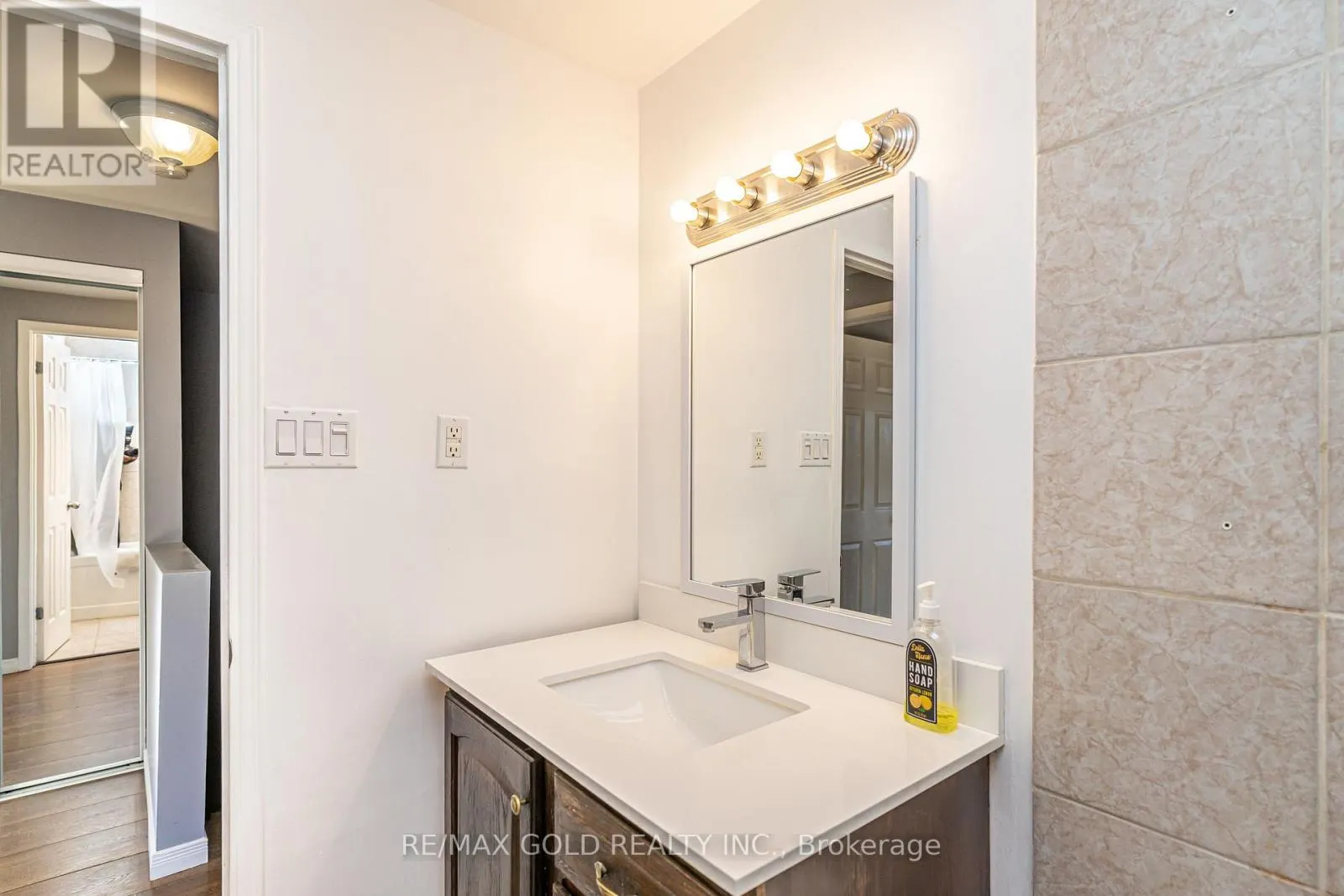 41 - 46 DEARBOURNE BOULEVARD