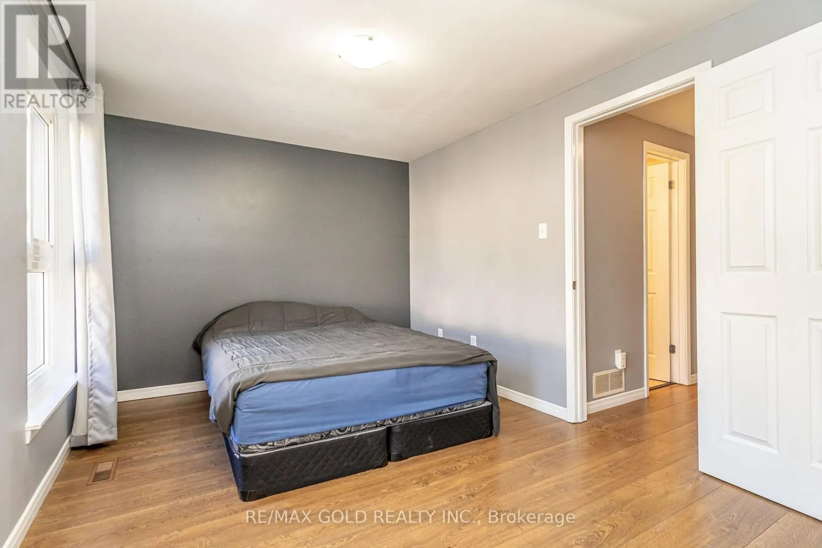 41 - 46 DEARBOURNE BOULEVARD