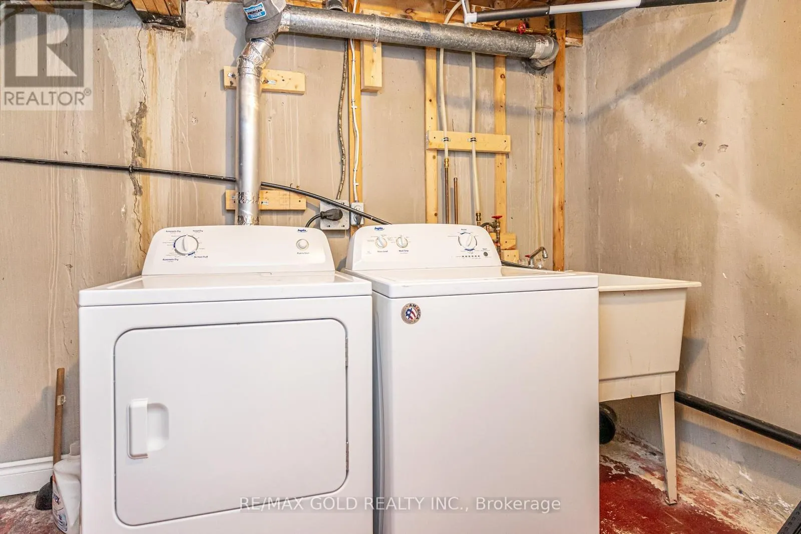 41 - 46 DEARBOURNE BOULEVARD