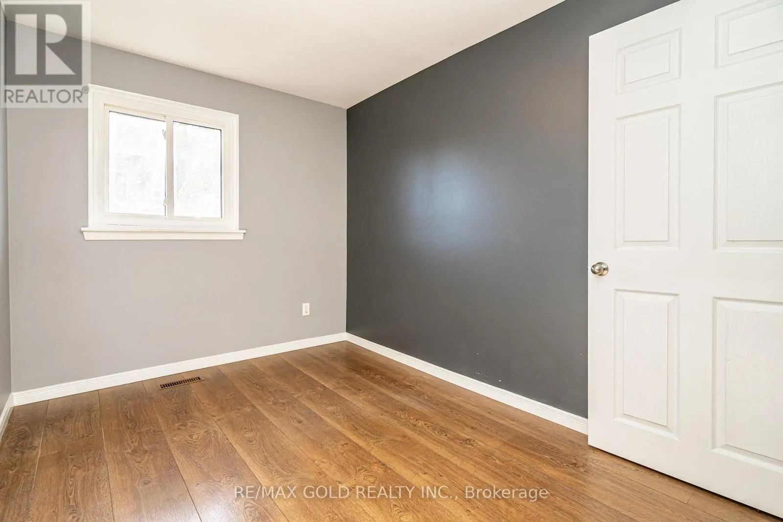 41 - 46 DEARBOURNE BOULEVARD