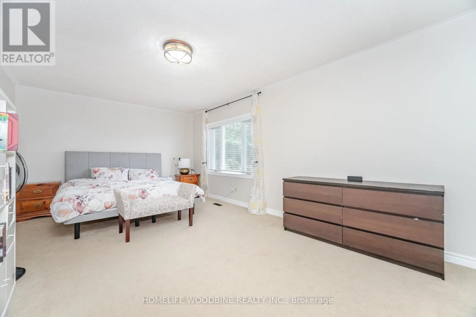 2546 BURNFORD TRAIL N