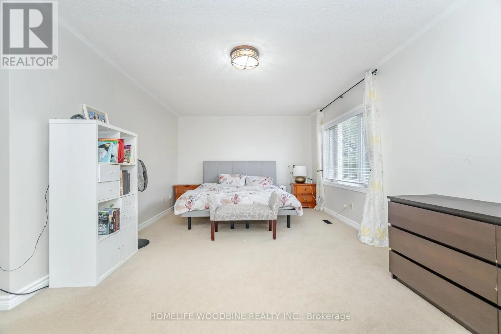 2546 BURNFORD TRAIL N