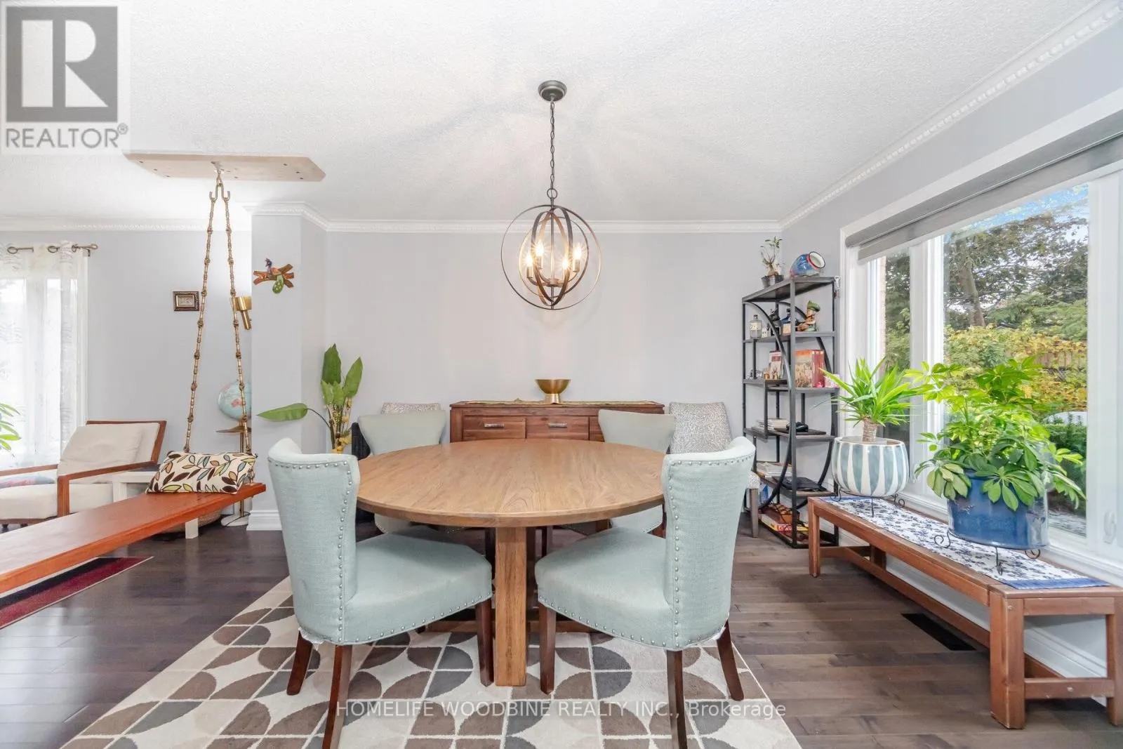 2546 BURNFORD TRAIL N