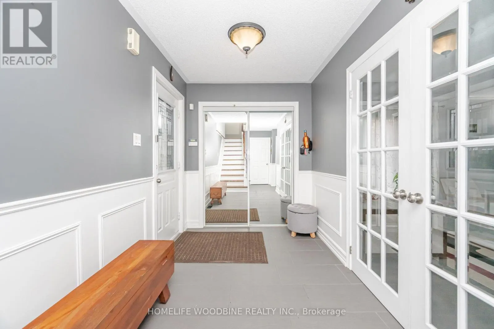 2546 BURNFORD TRAIL N