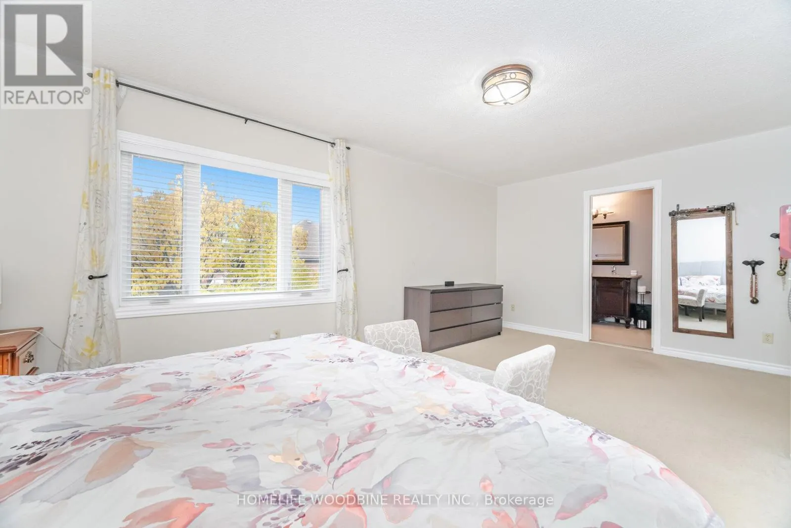 2546 BURNFORD TRAIL N