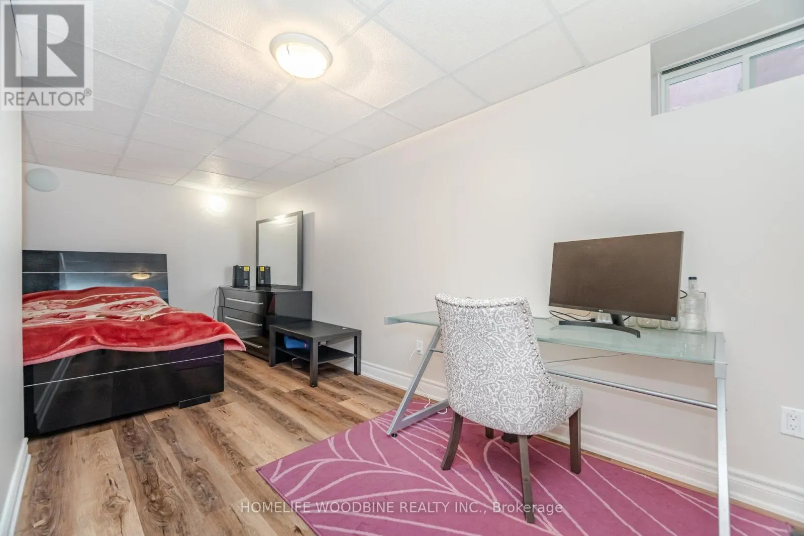 2546 BURNFORD TRAIL N