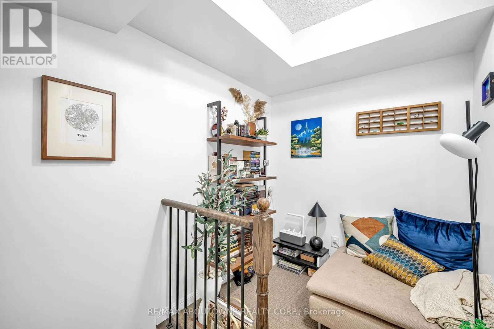 144 - 12 FOUNDRY AVENUE