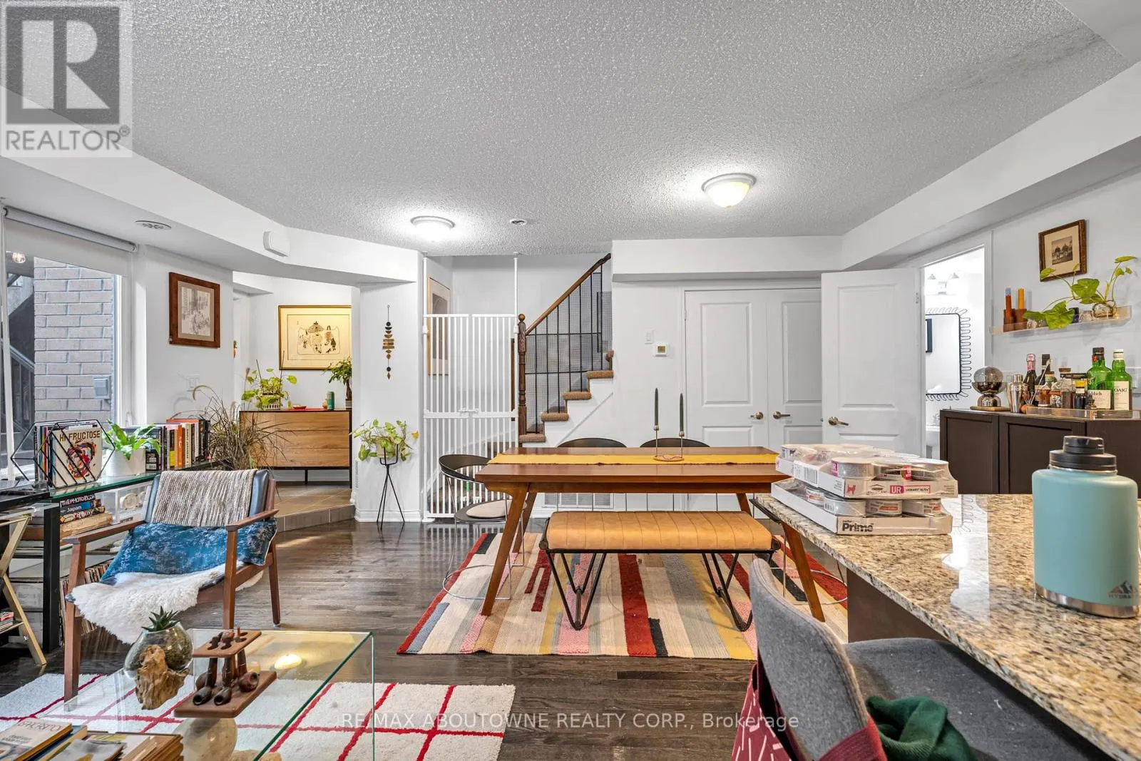 144 - 12 FOUNDRY AVENUE