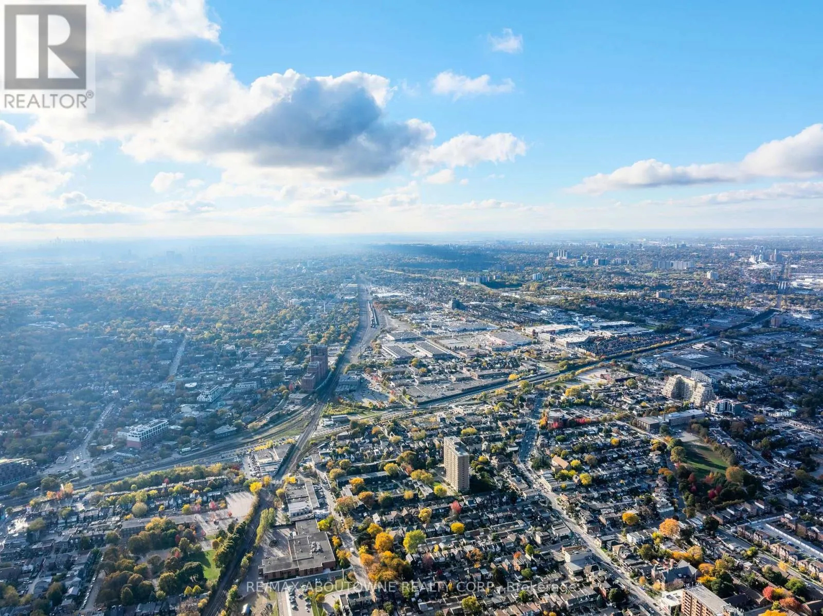 144 - 12 FOUNDRY AVENUE