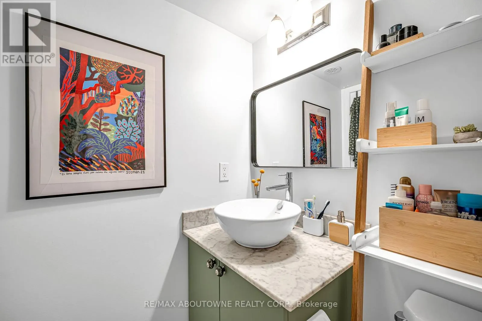 144 - 12 FOUNDRY AVENUE