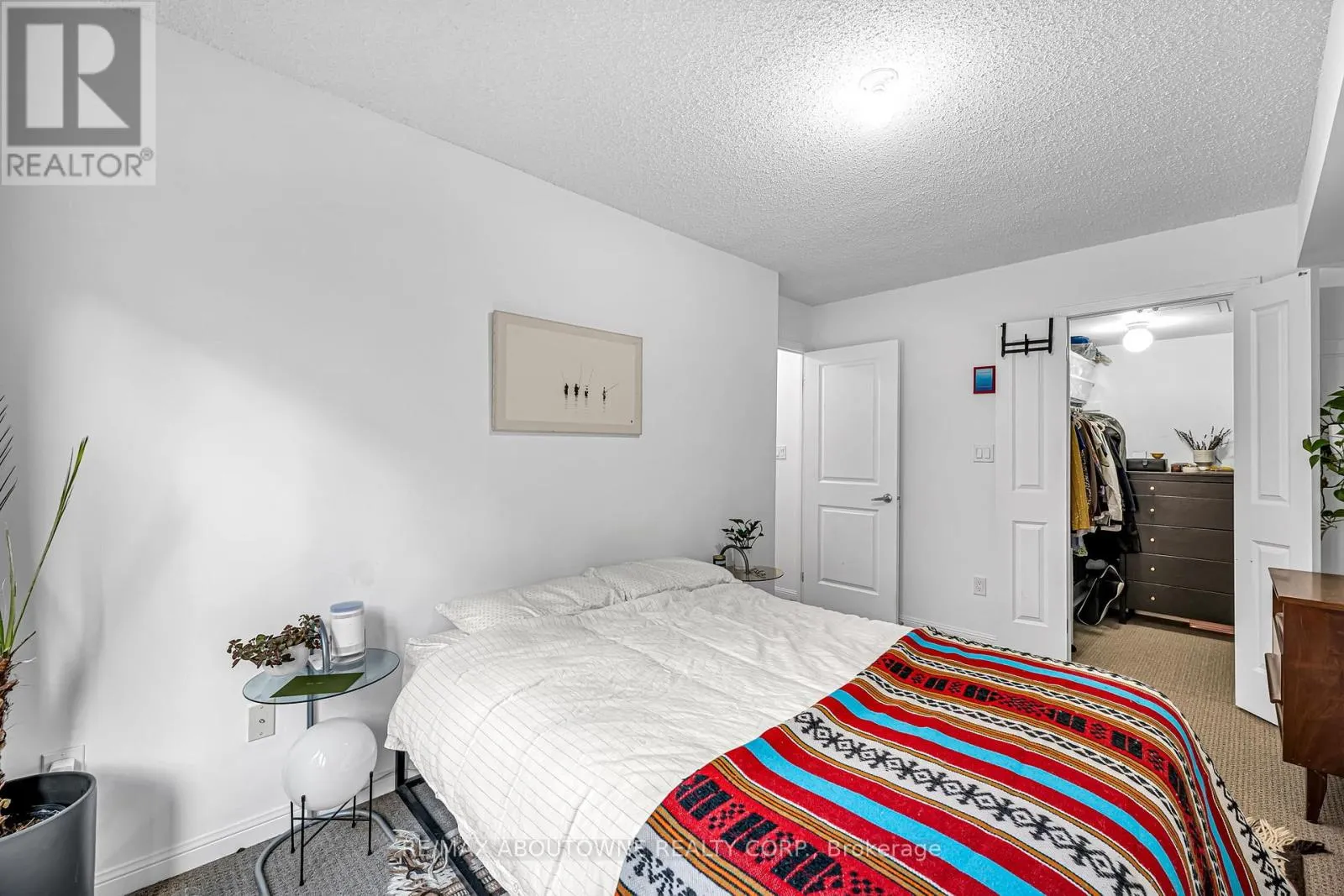 144 - 12 FOUNDRY AVENUE