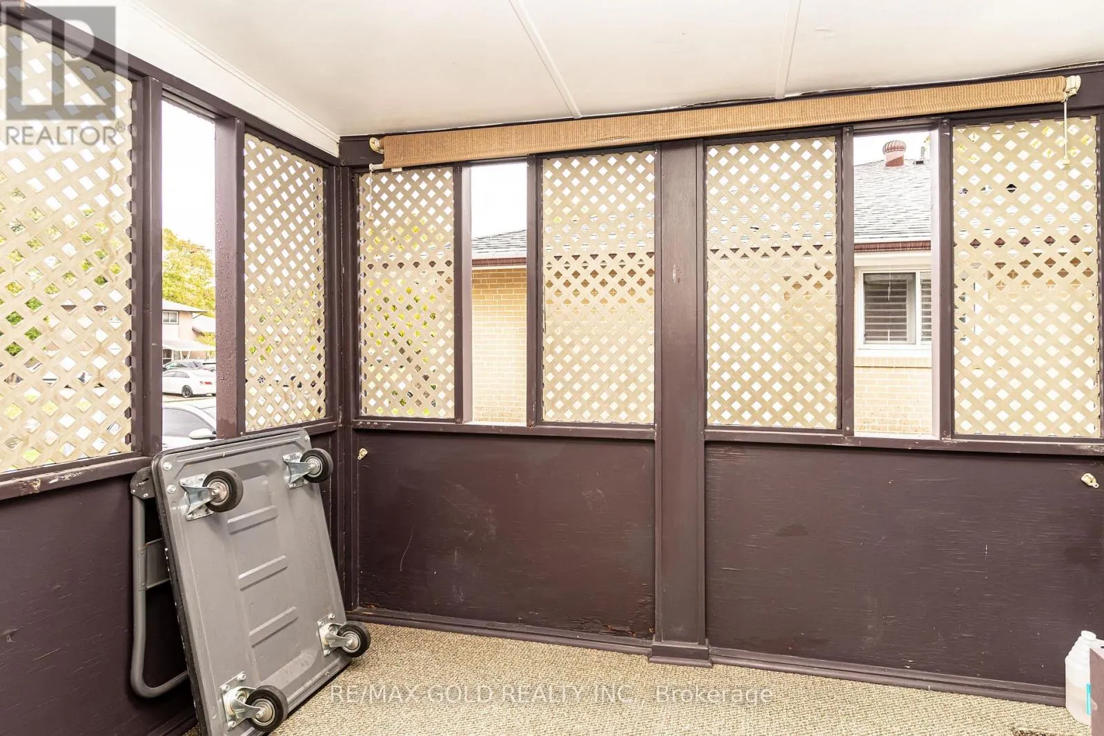 57 ALDERBURY CRESCENT