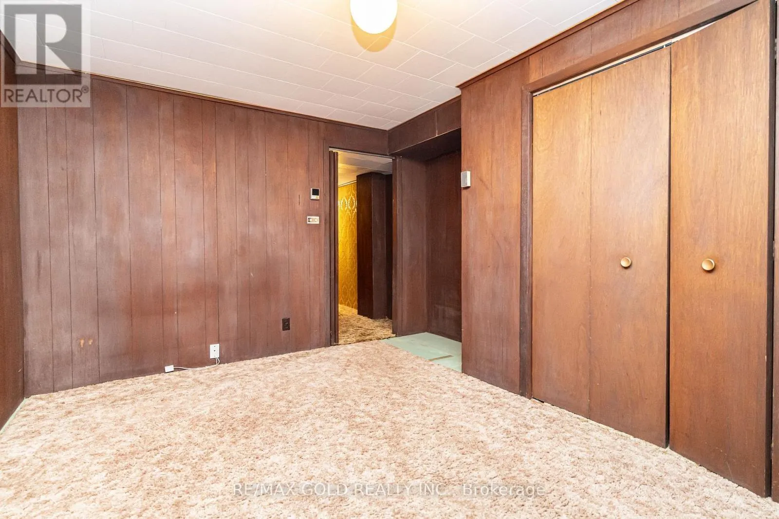 57 ALDERBURY CRESCENT