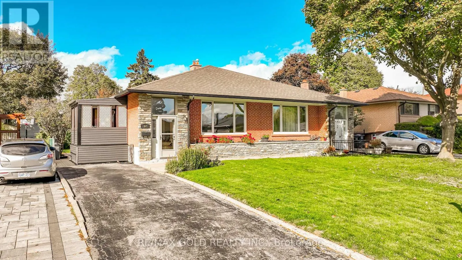 57 ALDERBURY CRESCENT