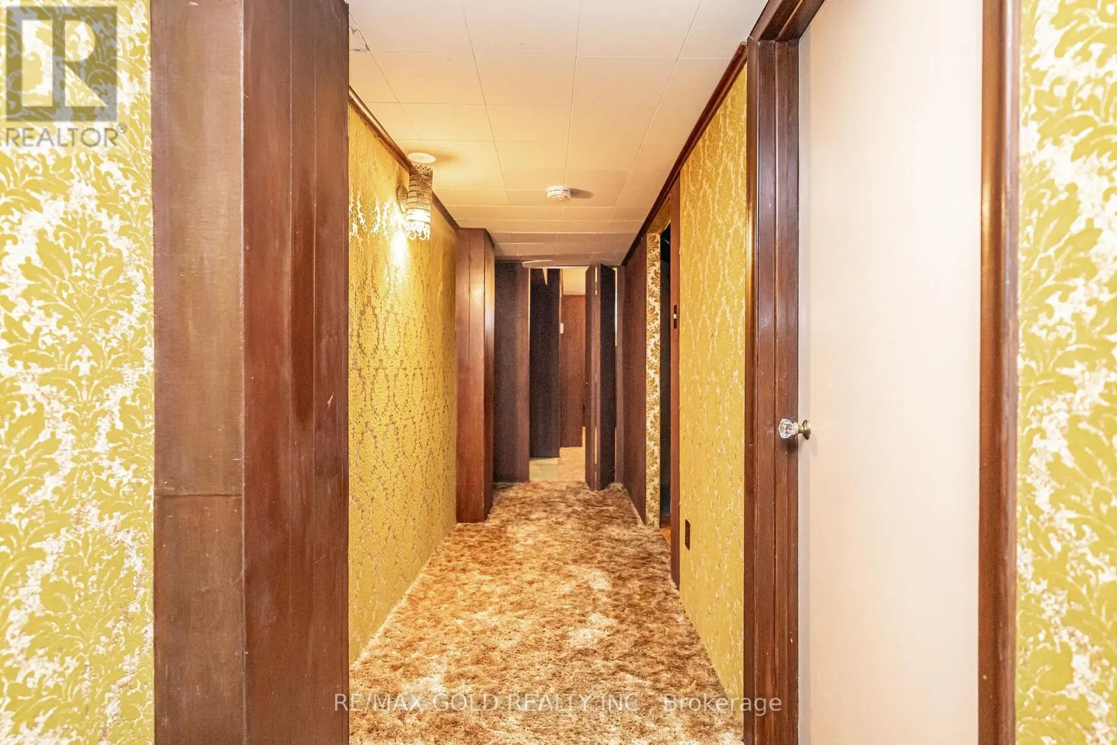 57 ALDERBURY CRESCENT