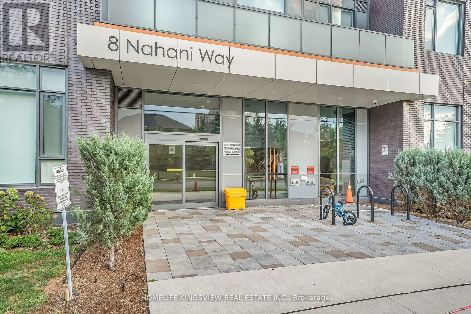 2008 - 8 NAHANI WAY