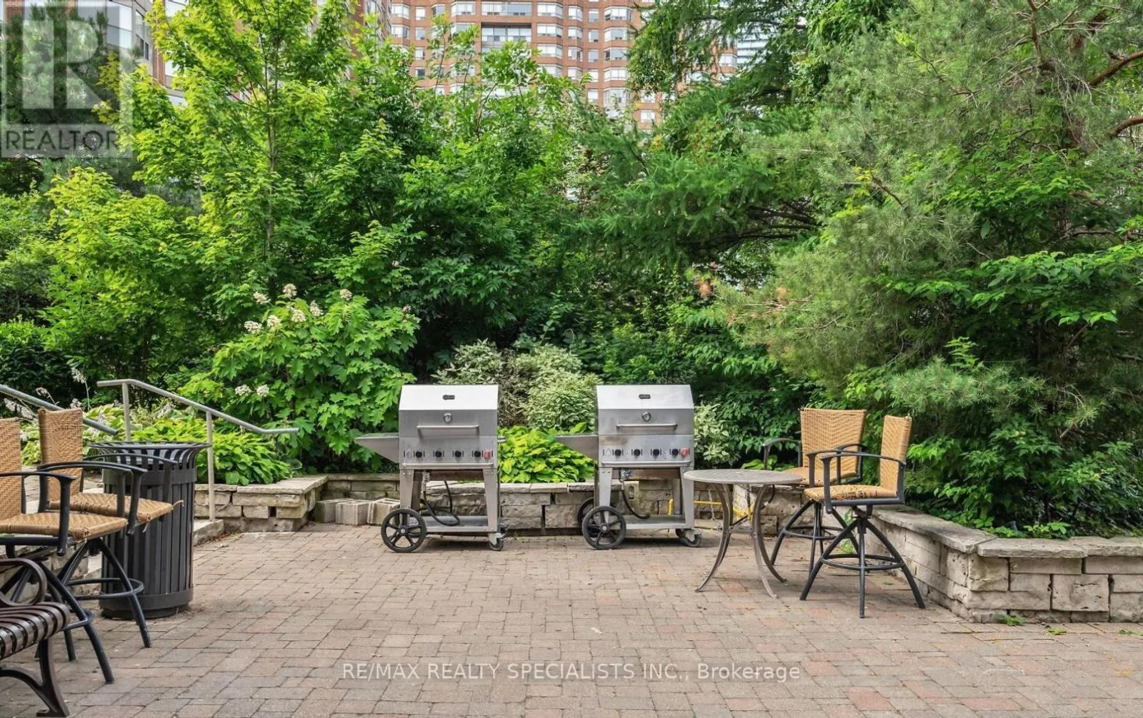 1415 - 3880 DUKE OF YORK BOULEVARD