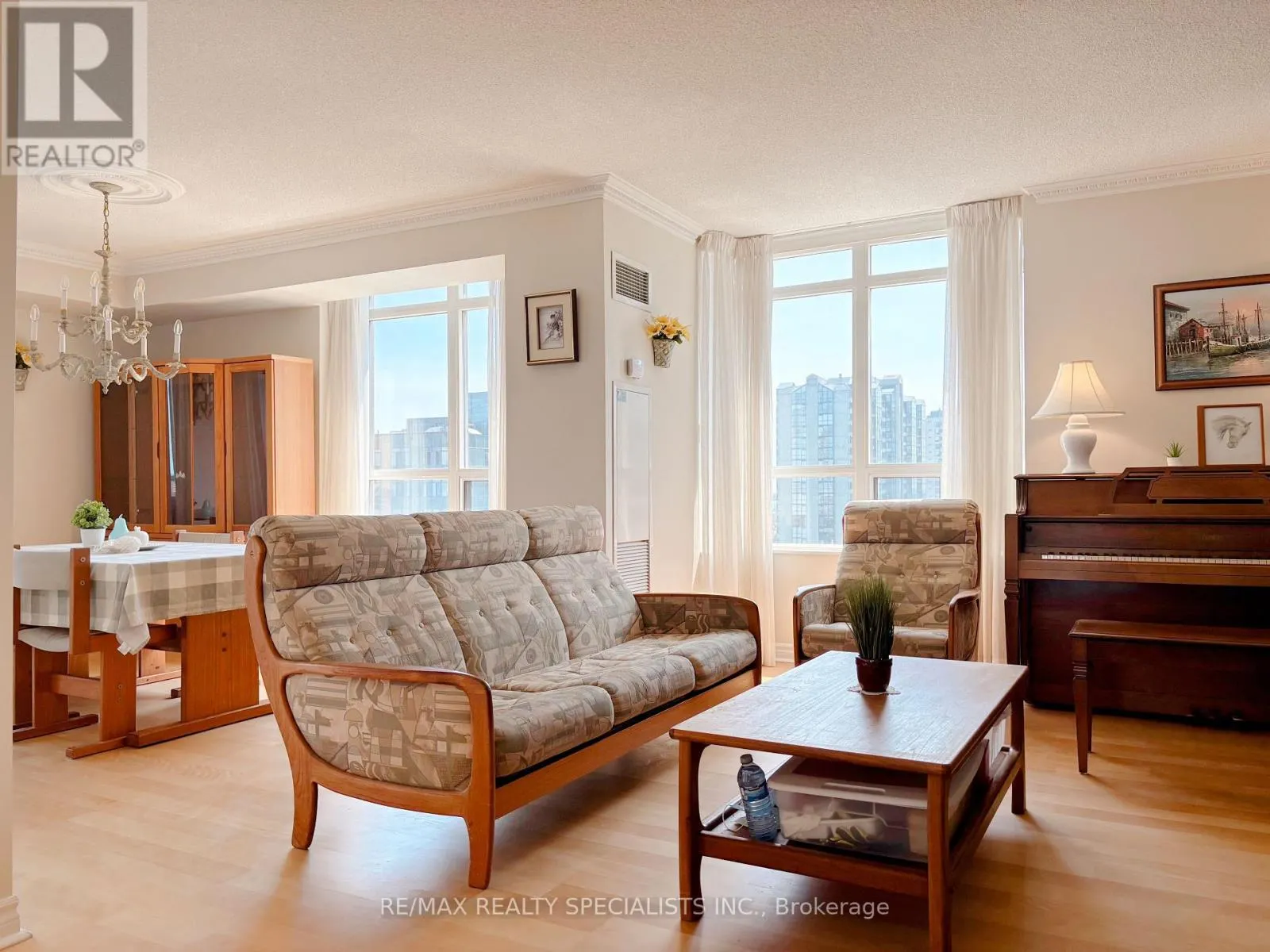 1415 - 3880 DUKE OF YORK BOULEVARD