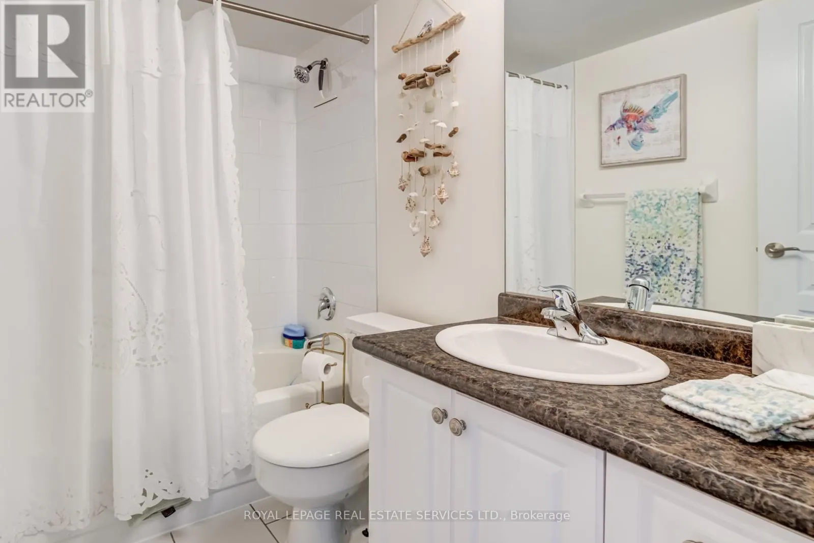 1905 - 2045 LAKE SHORE BOULEVARD W