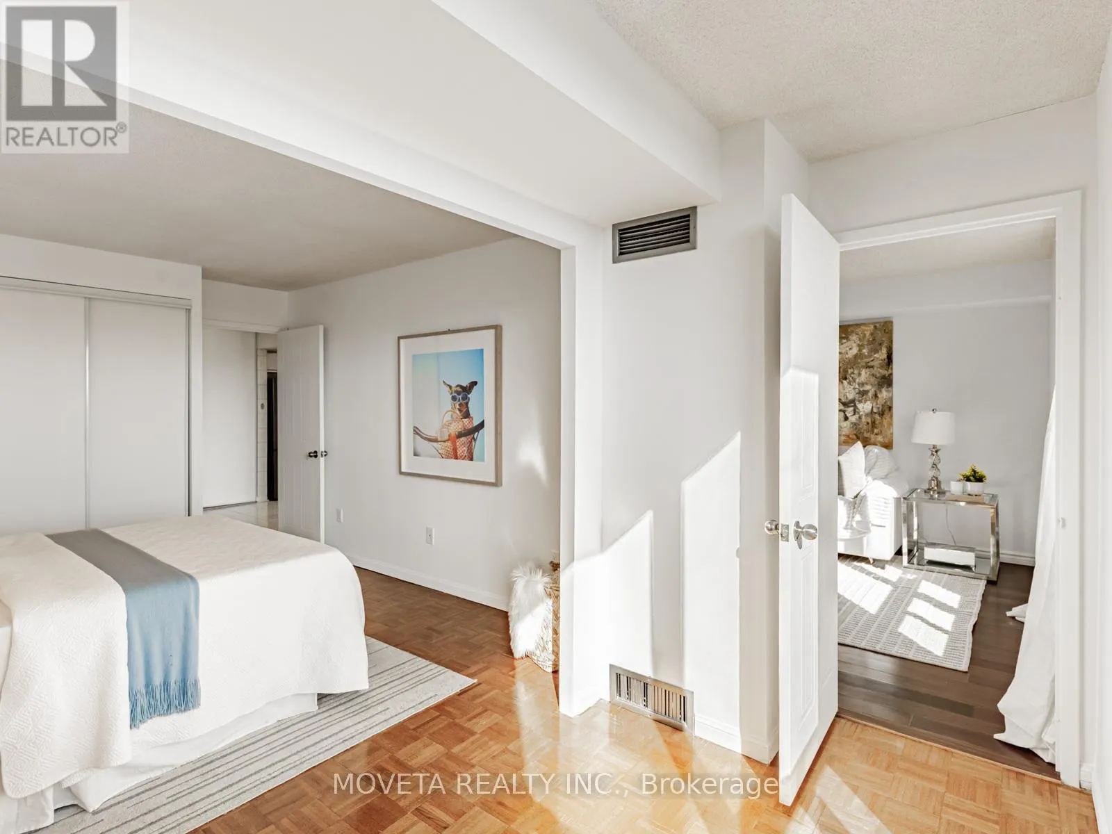 1401 - 3 HICKORY TREE ROAD