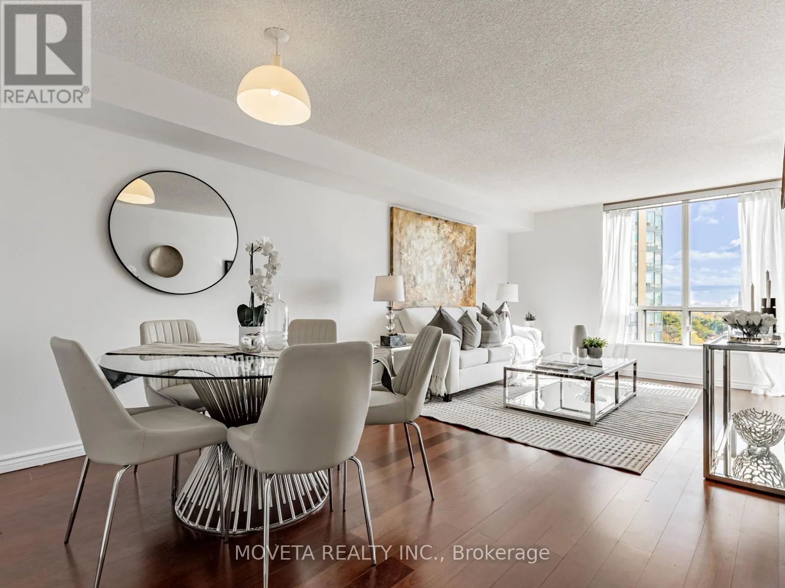 1401 - 3 HICKORY TREE ROAD