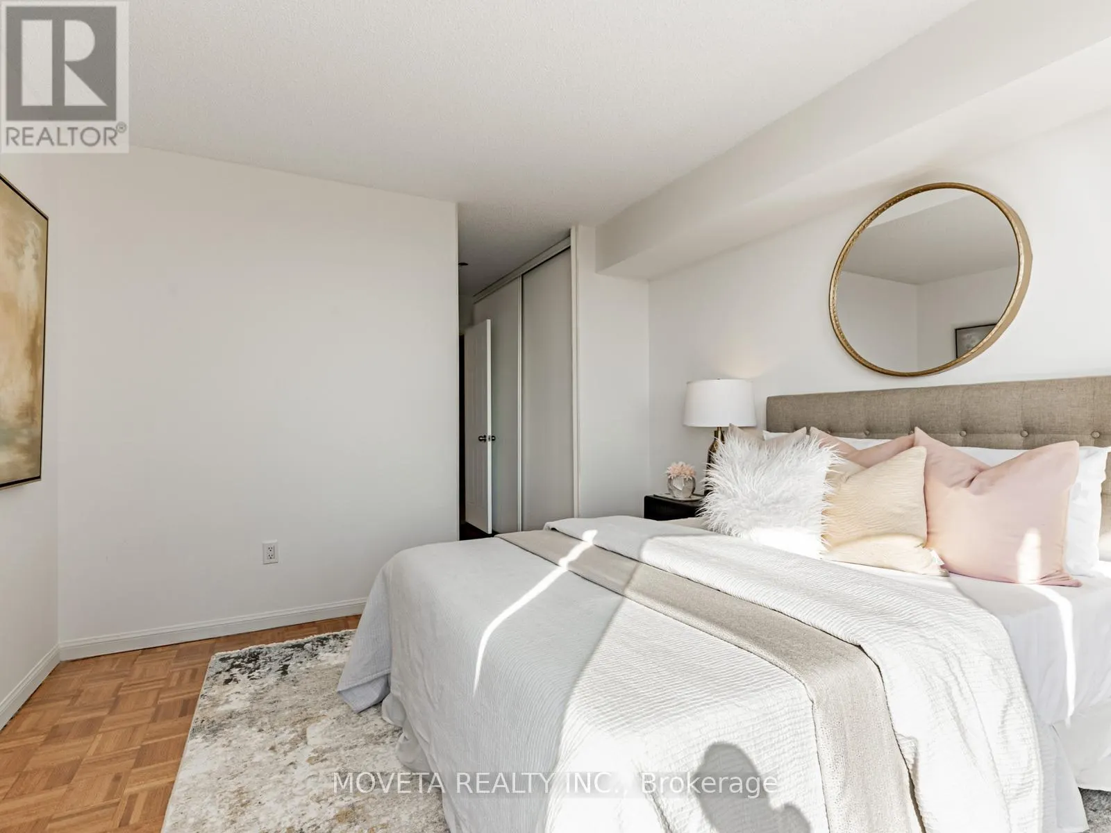 1401 - 3 HICKORY TREE ROAD